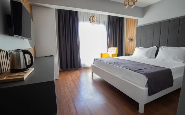 Rodis Hotel