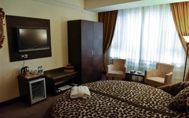 Dilshad Palace Hotel