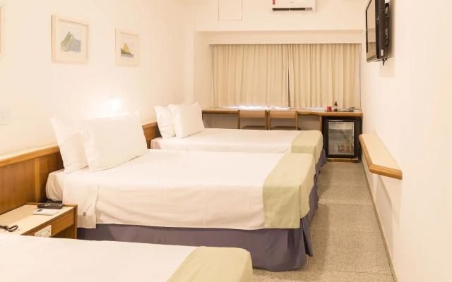 Hotel Bandeirantes