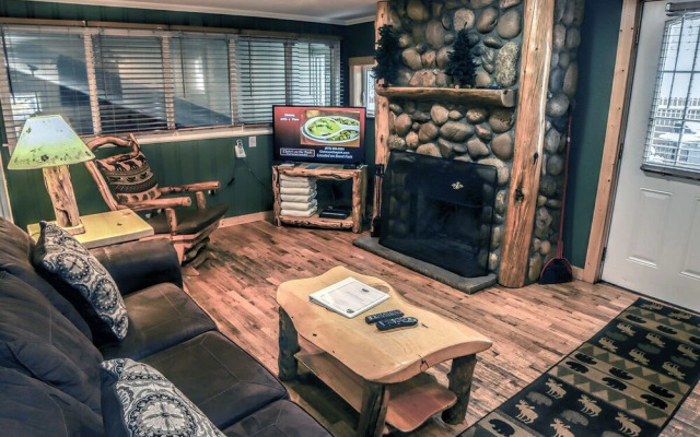 Timber Creek Chalets: 3