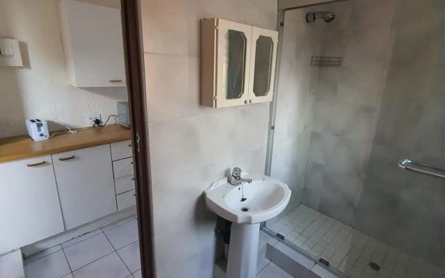 Private Bachelor Apartment 1