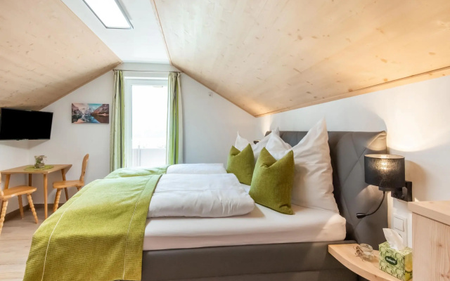 Alpine Holiday Home in Bramberg am Wildkogel with Garden
