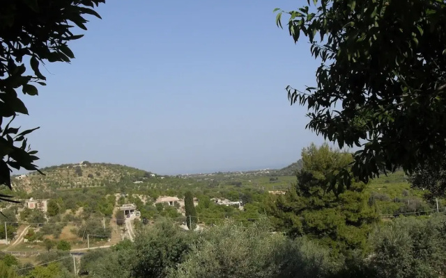 Cozy Villa Ambra Between Olive Trees, in Noto