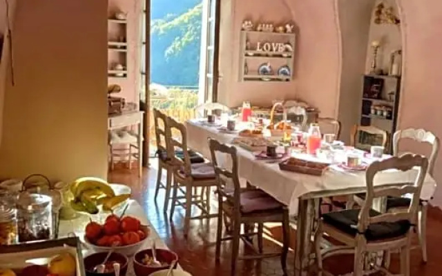 La Casa Rosa