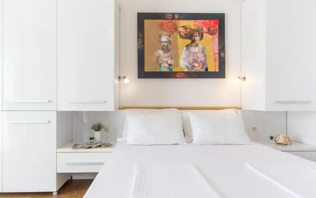 Studios Villa Tajna