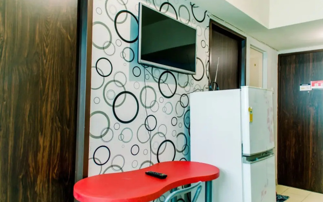 Restful And Comfy 2Br At Serpong Greenview Apartment