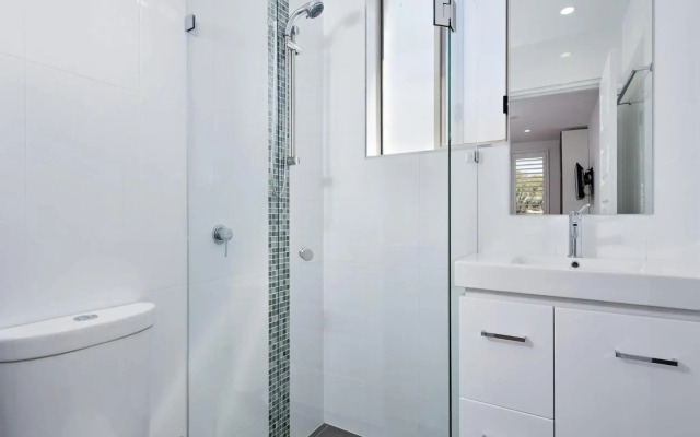 Shoal Bay Road, Del Rae, Unit 18, 25