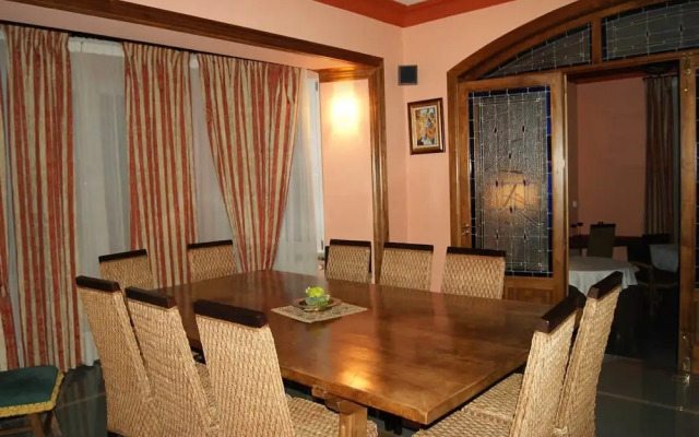 Real Hotel