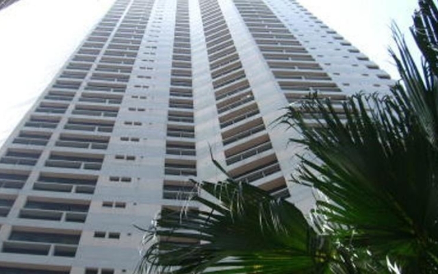 Отель President Park - Ebony Towers - unit 11A Бангкок вид на фасад