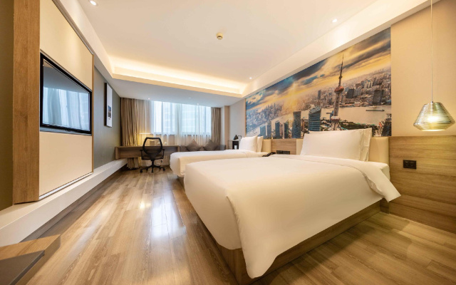 Shanghai Lujiazui Atour Hotel