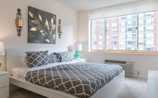Home Away Apartments at Washington Blvd.