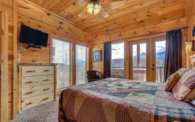 Bear's Eye View by Jackson Mountain Rentals