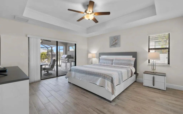 Midpoint Villa by Distinctive Beach Rentals