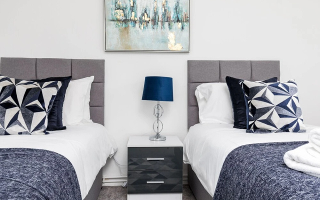 Lark Rise Apartments