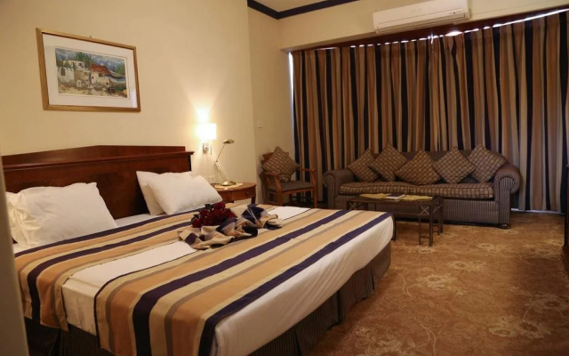 Shepherd Hotel