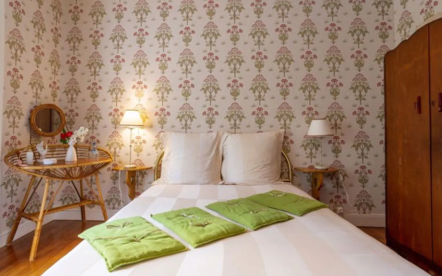 La Haute Gilberdiere (Adults Only)