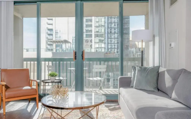 Suite Home Chicago At Coast