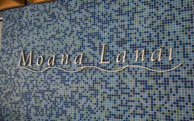 Ala Moana Hotel by AirPads