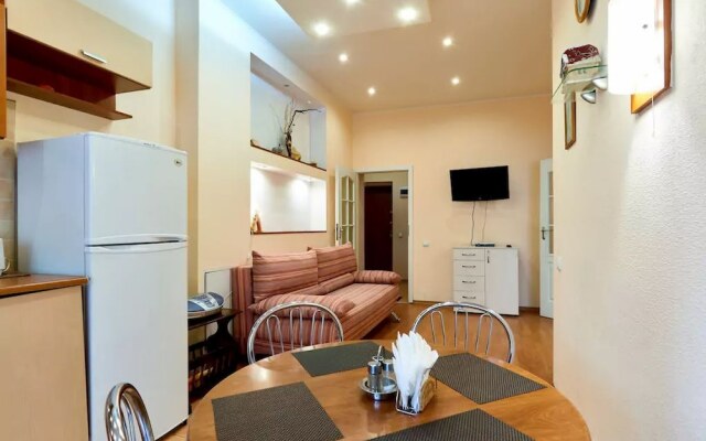 Home-Hotel Voloshskaya 51 Киев