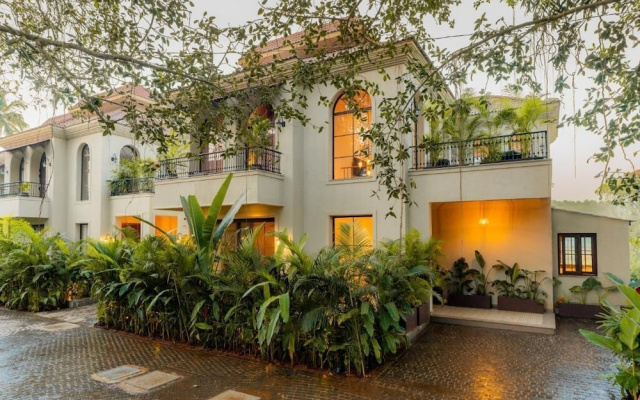 ELIVAAS 4BHK Luxury villa with Pvt Pool, Villa Verde, The Banyan Bliss