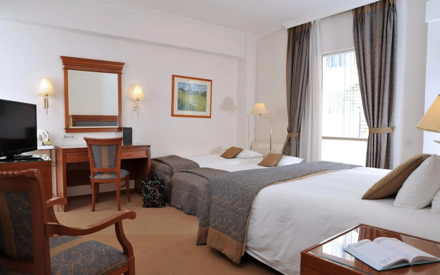 Athens Atrium Hotel and Suites