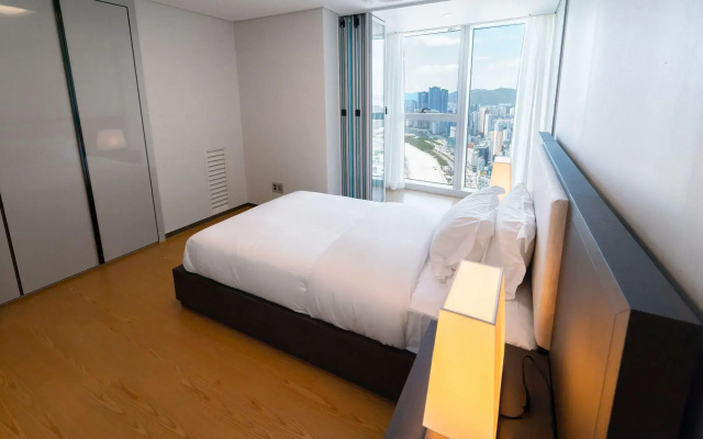 Newcz Lct Residence