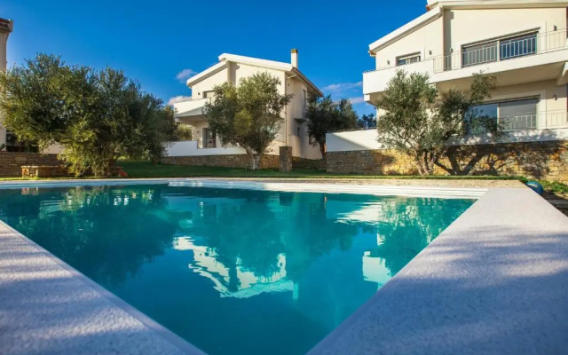 Abelia Luxurious Villas