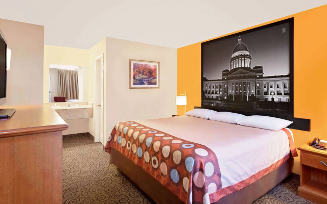 Super 8 by Wyndham Siloam Springs