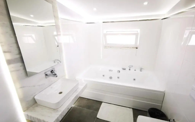 Spectacular Villa With Private Pool in Antalya