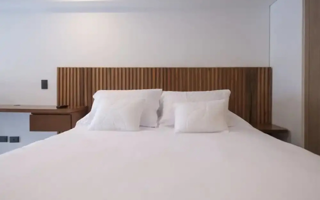 Luxury 1 BR Duplex in Virrey