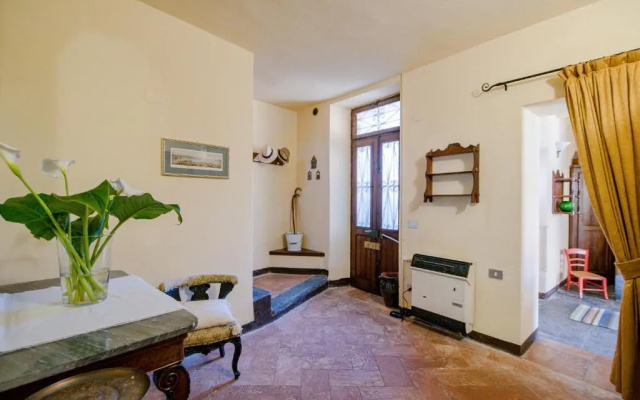 Charming House Bice - by MyHomeInComo
