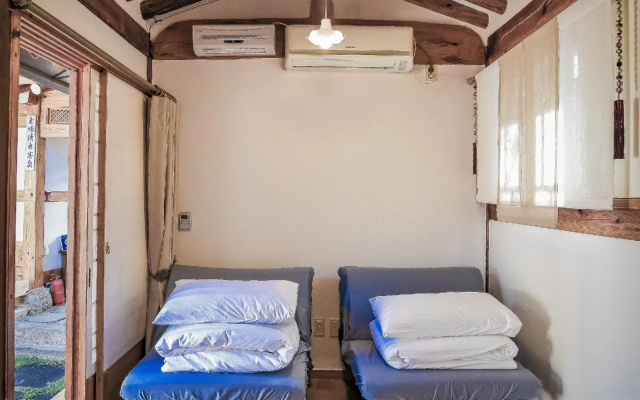 Cheong Yeon Jae Hanok Hotel