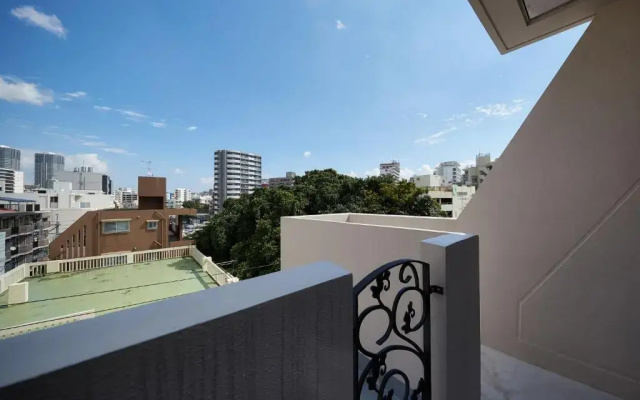 Tenpoint Hotel OKOU
