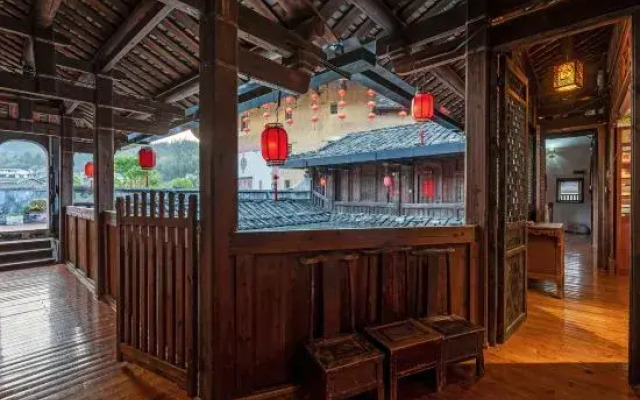 Huaiyuan Courtyard
