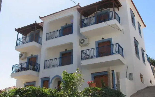 Kavos Hotel