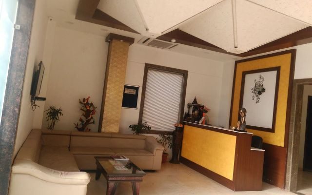 Hotel Taj Heights