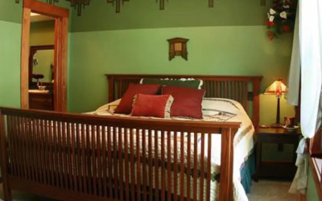 Anniversary House