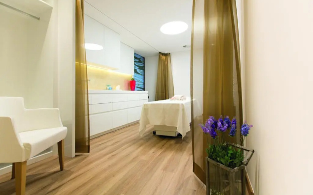 Hotel Trofana Royal