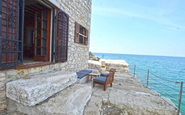 Waterside Cove Oasis Apartment Rovinj