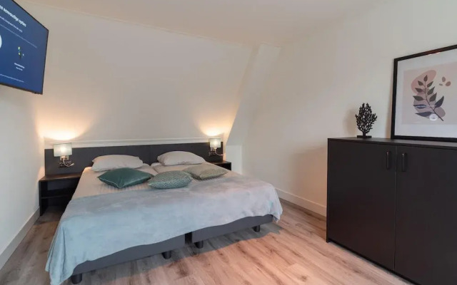 Villa in Colijnsplaat by the Sea & Sauna