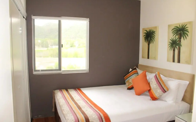 Beachside Apartment 17