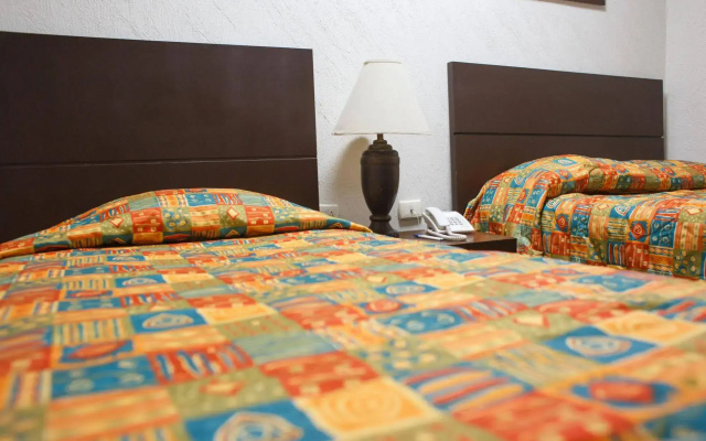 Hotel Fiesta Versalles