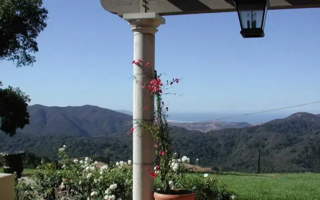 Asuncion Ridge Vineyards and Inn