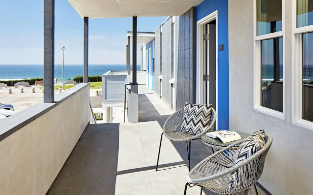 Pacific View Inn