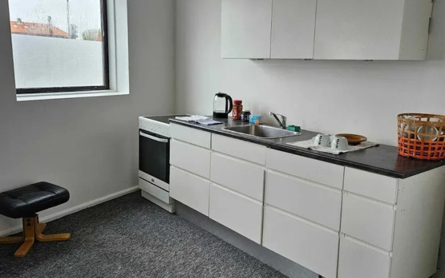 Airport Apartment