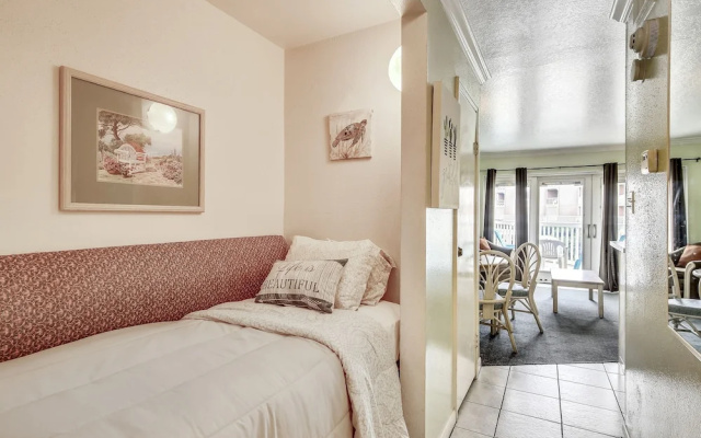 Victorian 3112 - 1 Br Condo