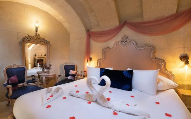 Elysion Cave Suites