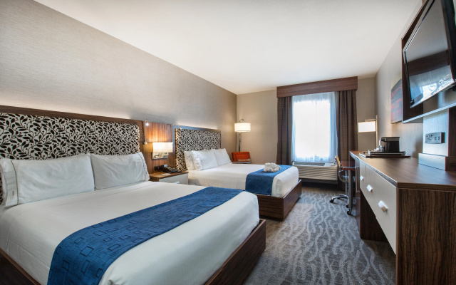 Holiday Inn Express Redwood City-Central by IHG