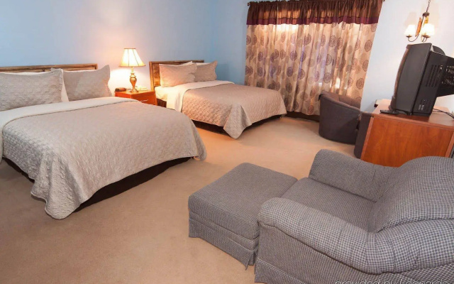 Valley Hi Motel - Near Winter Park Visitor Center