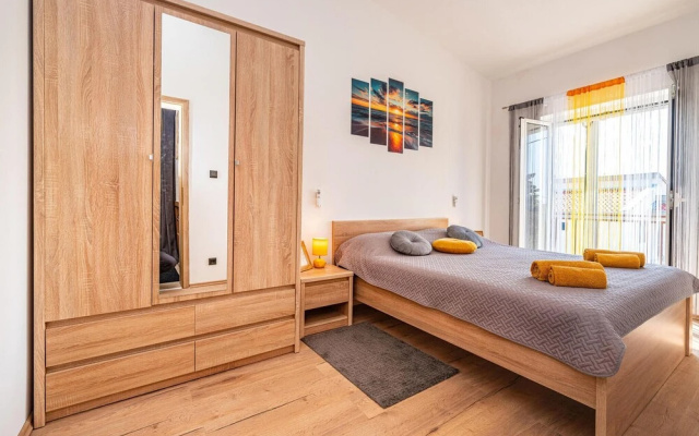 Nice Apartment in Rovanjska With Wifi and 2 Bedrooms